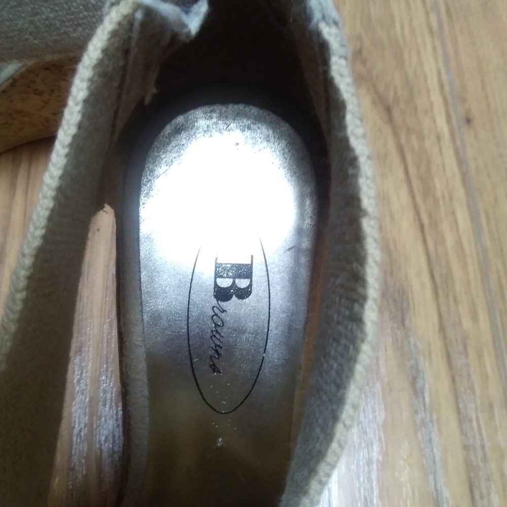 3/15$ Joe Brown's sandals platforms - Picture 4 of 7
